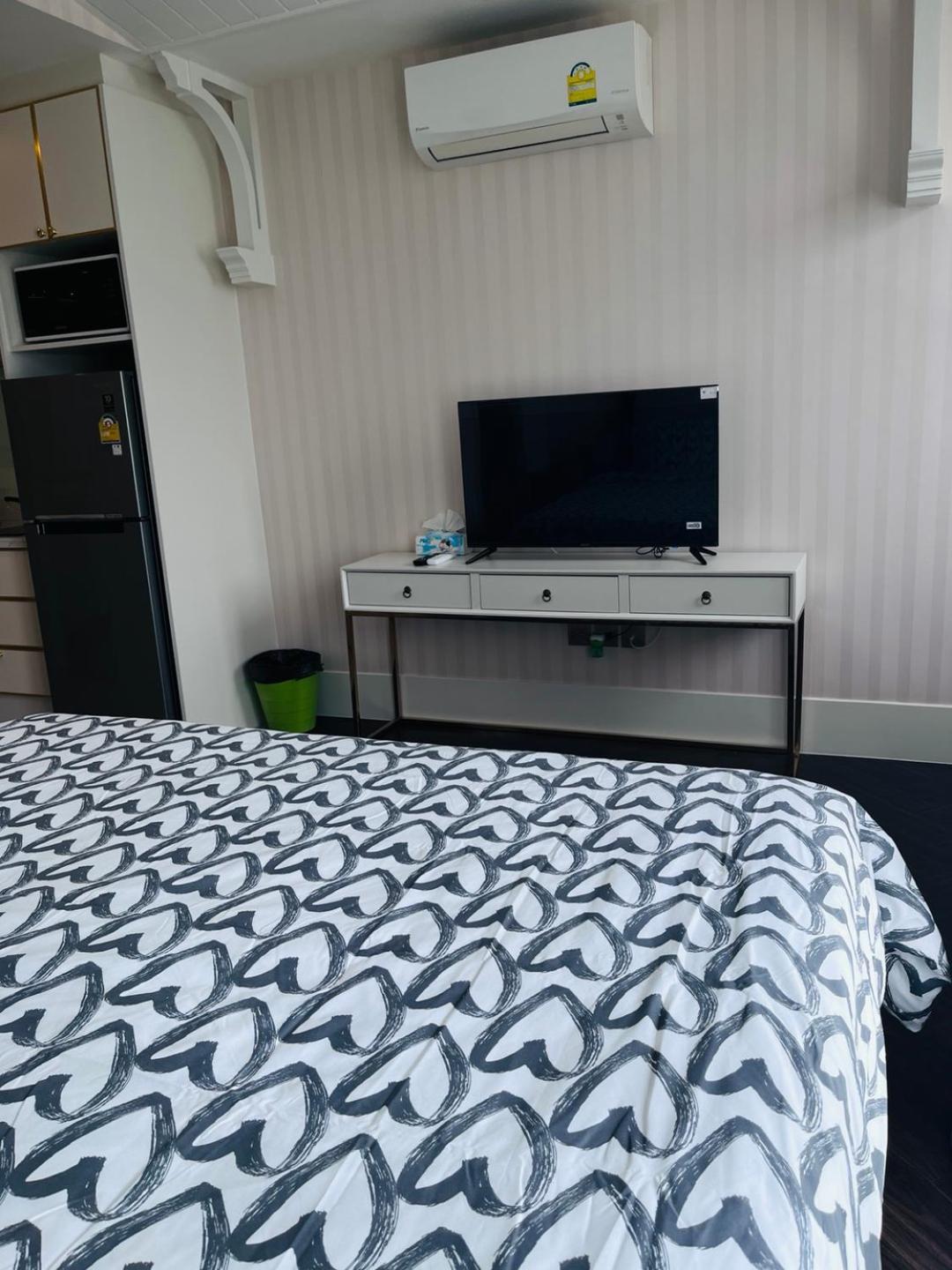 Florida Garden Pattaya Apartment นาจอมเทียน ภายนอก รูปภาพ