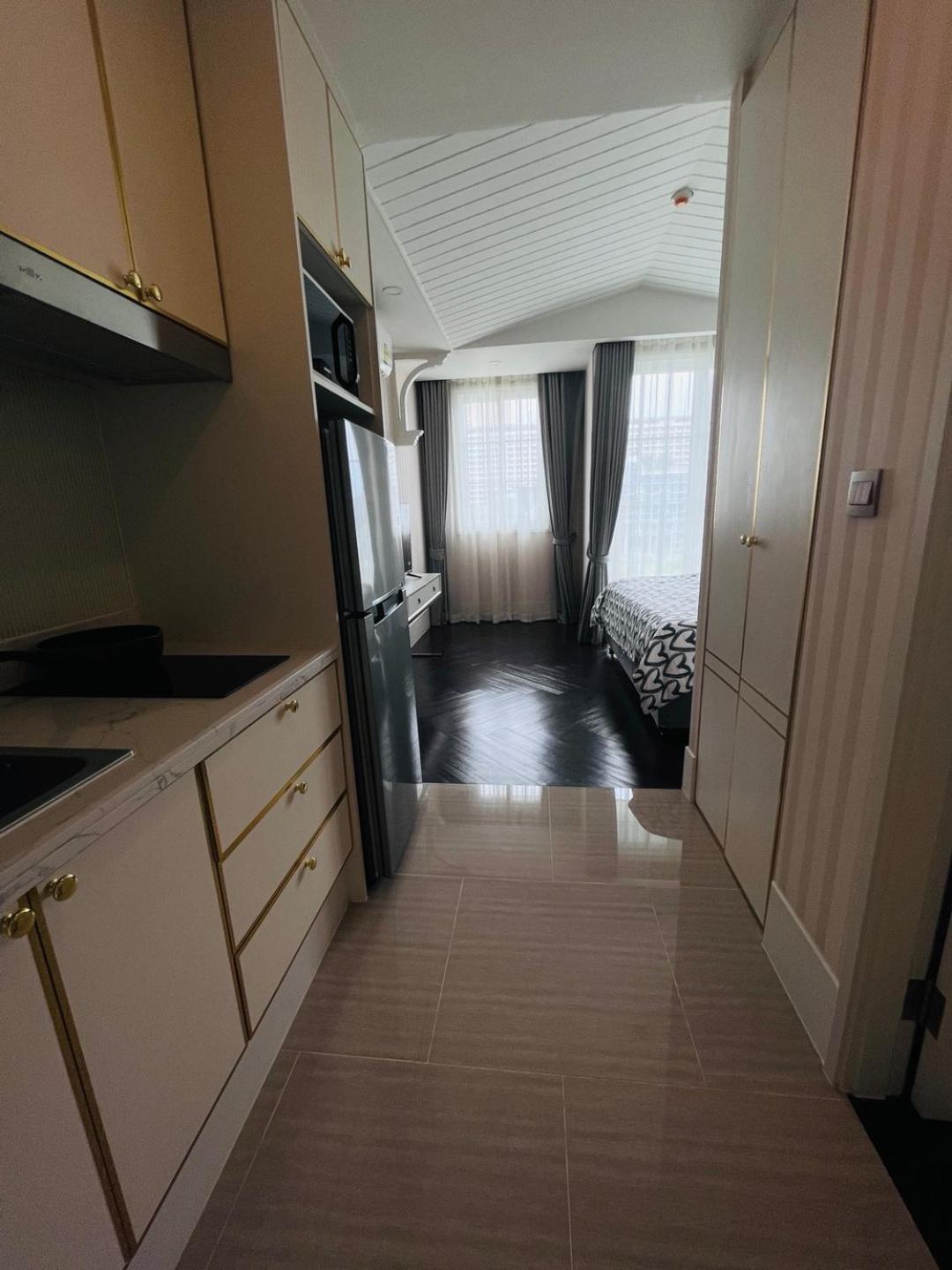 Florida Garden Pattaya Apartment นาจอมเทียน ภายนอก รูปภาพ