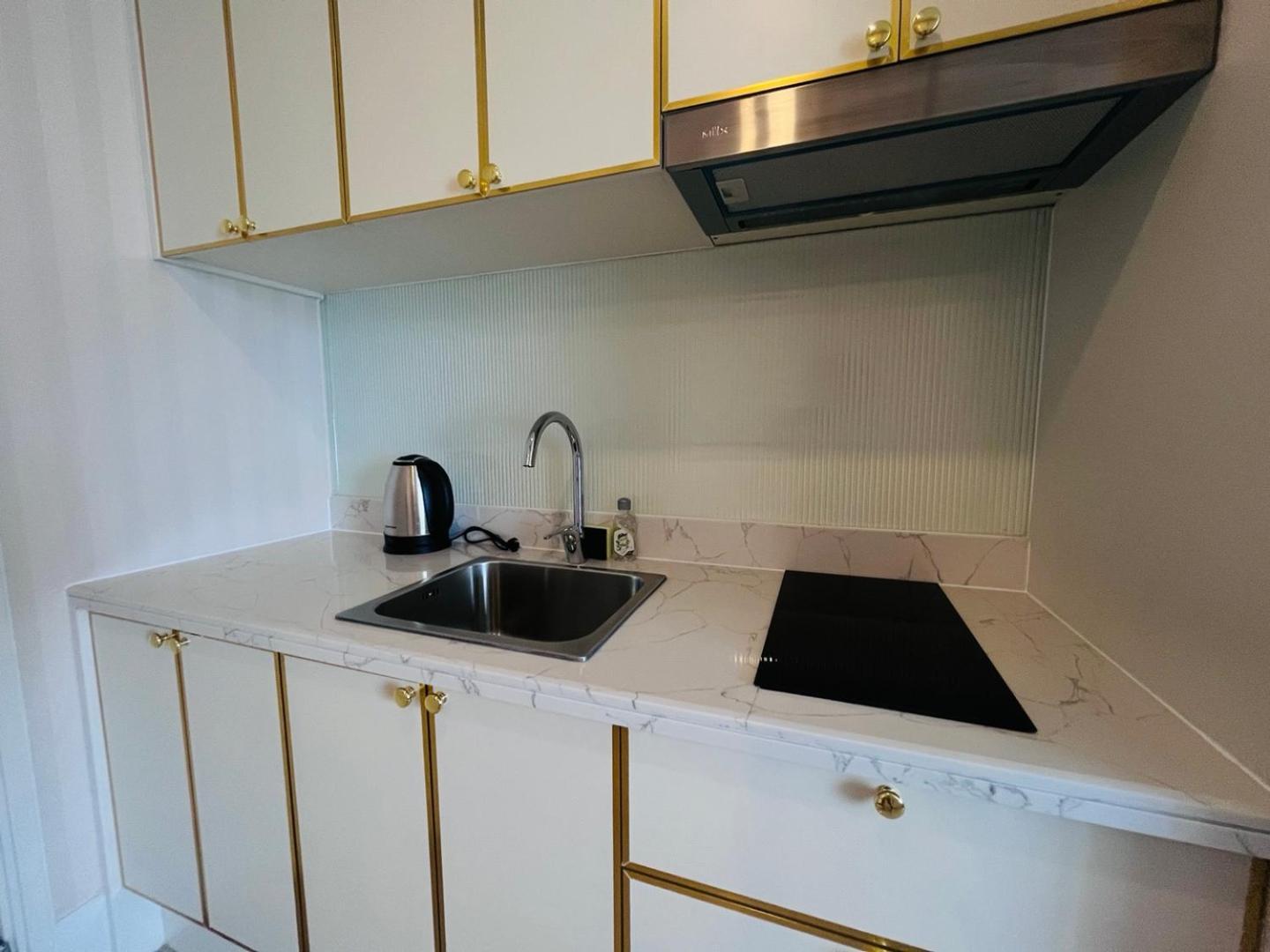 Florida Garden Pattaya Apartment นาจอมเทียน ภายนอก รูปภาพ